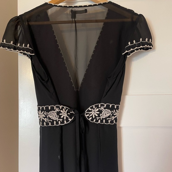 Tristan & Iseut tie back blouse - Picture 3 of 4